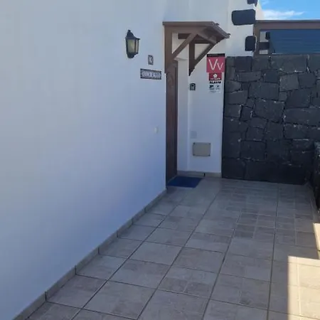 Vinsta Ferienhaus *